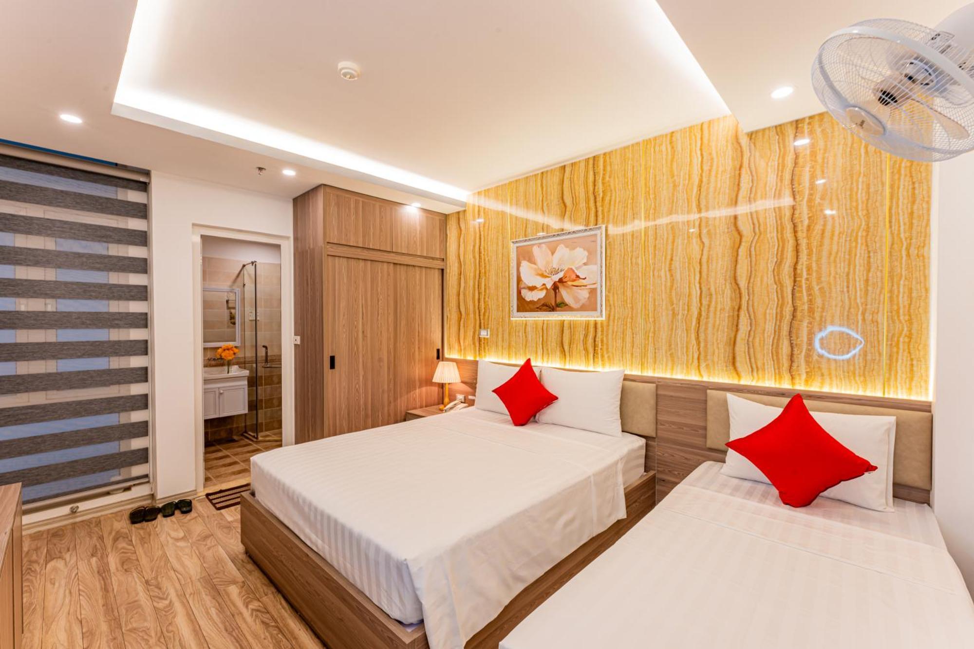 Moon Hotel 26 Do Quang Hanoi Esterno foto